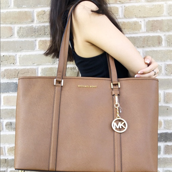 michael kors sady laptop bag
